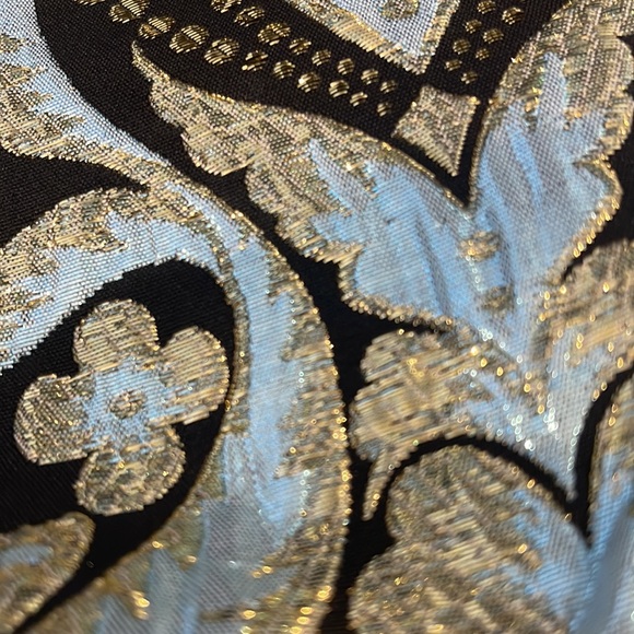 Brand-new with the tech girls dress size 12 brocade fabric with black lining. - Picture 8 of 9